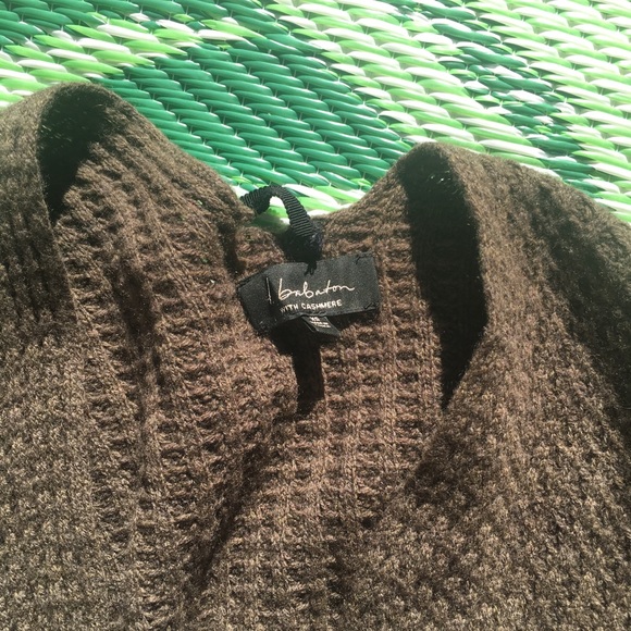 Aritzia babaton shawl poncho - Picture 2 of 2